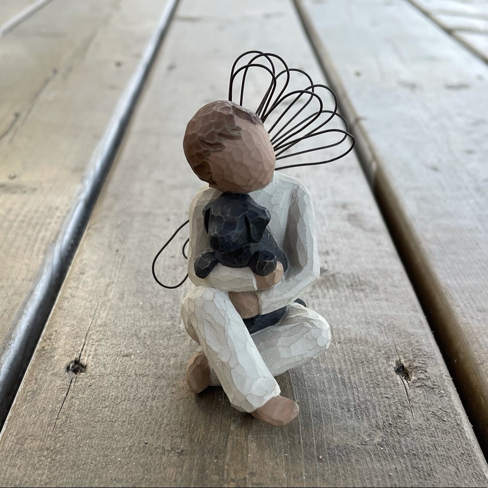 Willow Tree Angel of Comfort Boy with Dog Figurine Lordi 2001